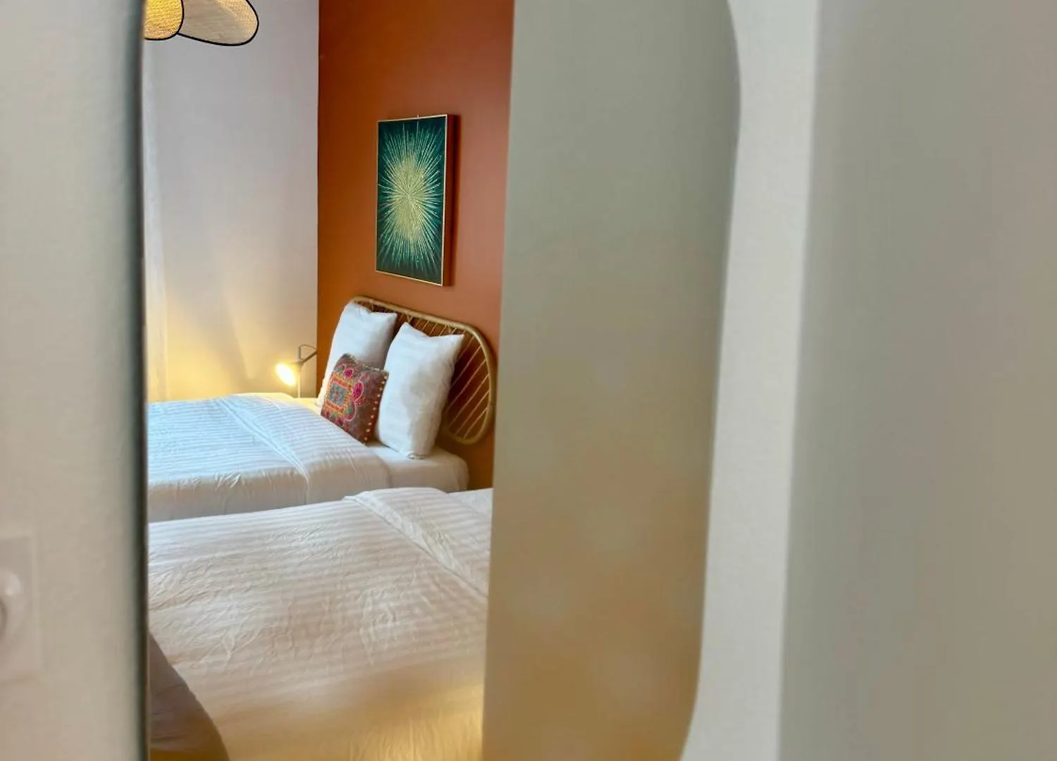 Suite Alambra Lyon 0*,  Francia